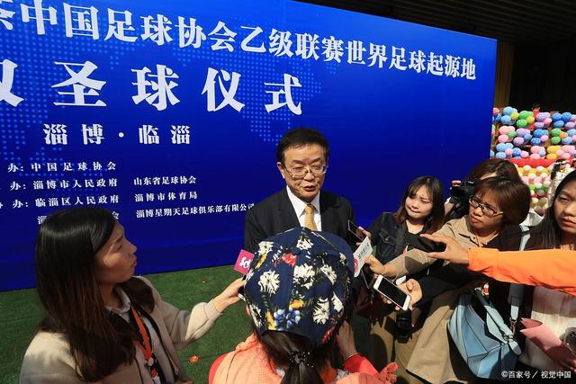 麦金评价蒂莱曼斯离队：他将在曼联展现出色心态，给我们带来巨大遗憾